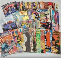 ASSORTED LOT OF MODERN COMIC BOOKS