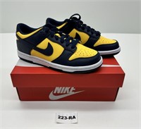 NIKE DUNK LOW (GS) SHOES - SIZE 4Y