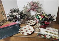 Christmas Centerpieces, table cloths,