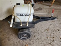 Self pumping lawn sprayer