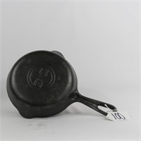 GRISWOLD LBL EP #3 CAST IRON SKILLET GROOVE HANDLE
