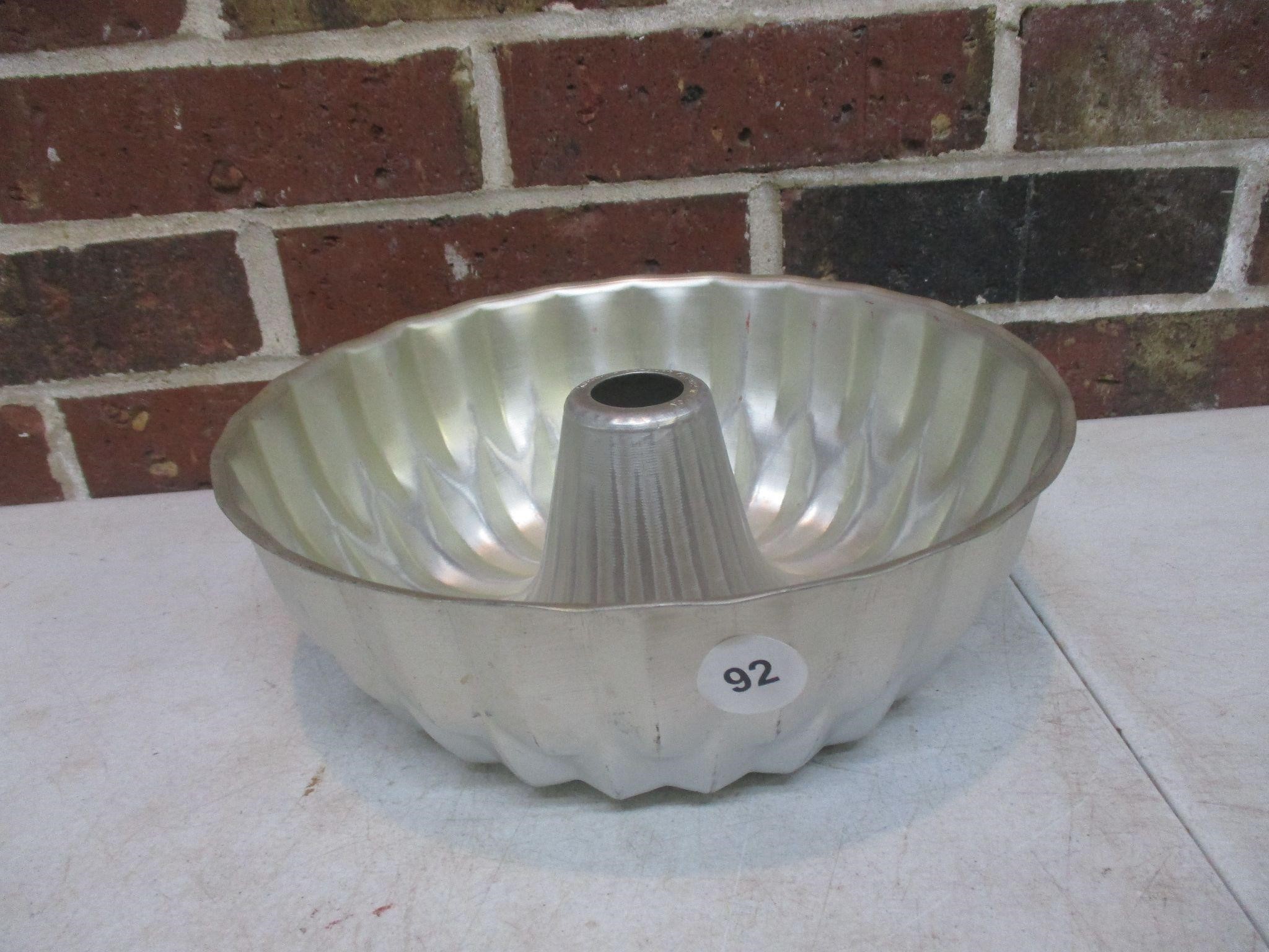 Aluminum Bundt Pan