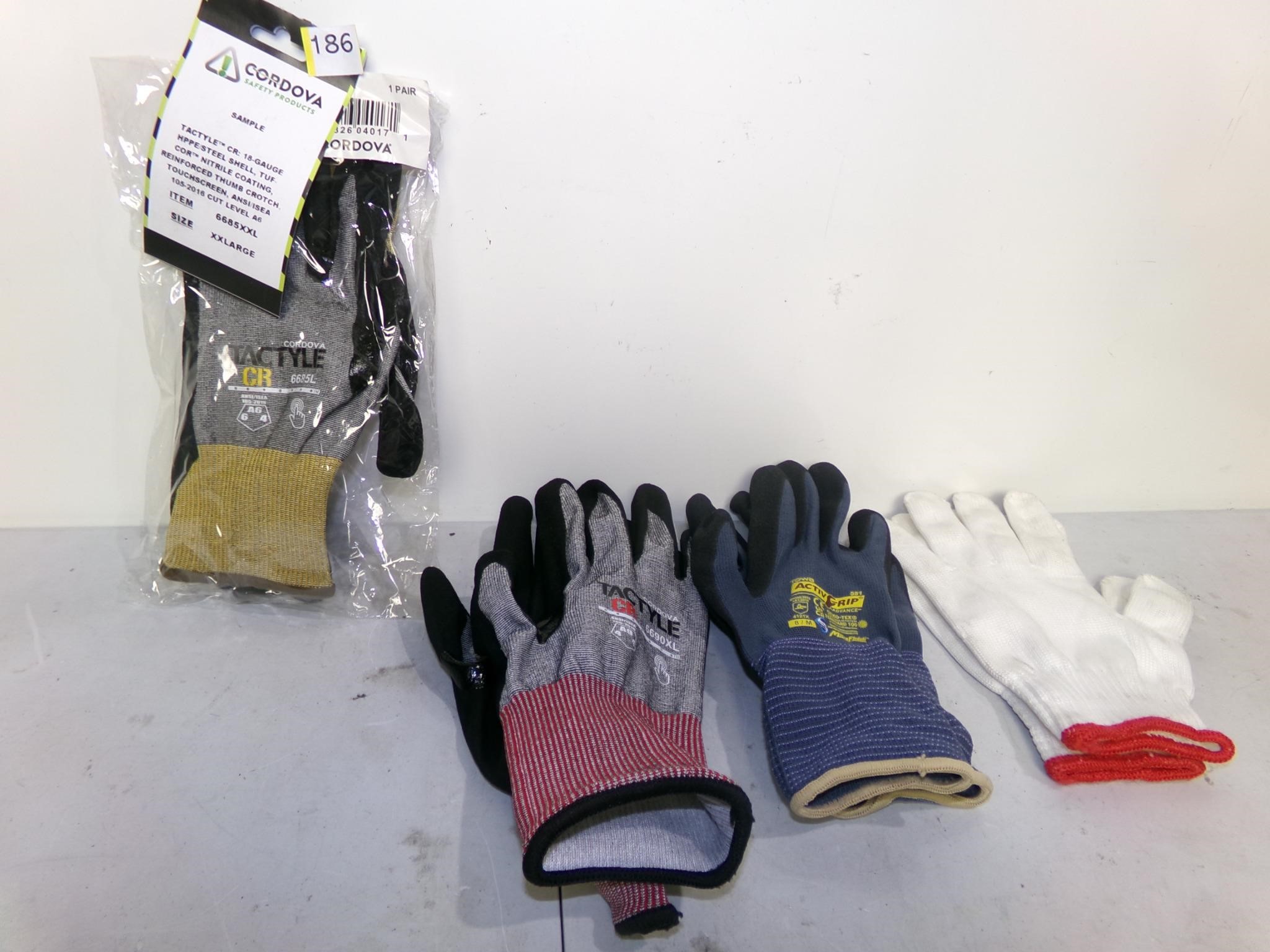 Mixed Lot of Gloves XXL 2 Pair M 2 Pair