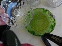 2 Candy Dishes - one green