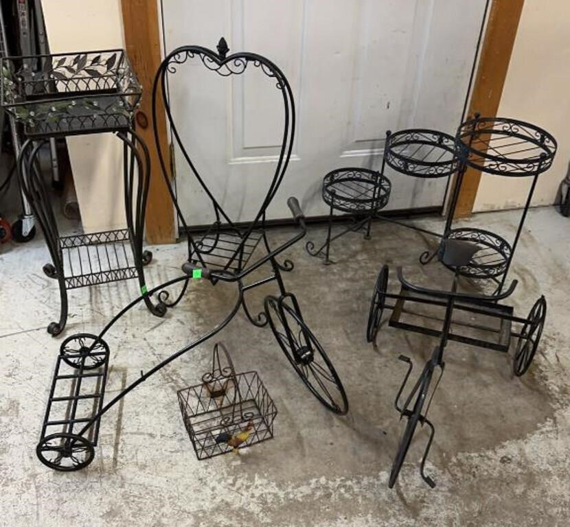 Metal/ Wrought Iron planters & Yard Decorations