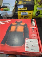 Milwaukee axis M12 women's heated jacket Lar gray