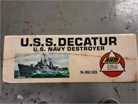 US NAVY DESTROYER USS DECATUR  VINTAGE MODEL