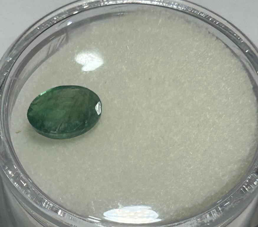 1.09CT EMERALD GEMSTONE