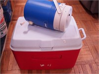 Rubbermaid cooler 20" x 13" x 17" and an