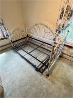 Metal Day Bed Frame w/ Additional Pull out Frame