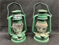 SET OF SMALL OIL LANTERNS