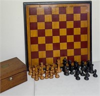 Antique "The Staunton Chessmen Set", No. 2442