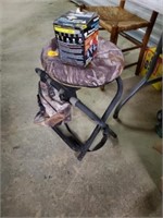 CAMO STOOL