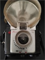 Vintage Brownie Sarflash Camera With Dust Cover