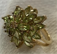Sterling Silver Ring w/ Peridot Gemstones Sz 5