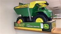 Ertl John Deere Big Scoop dump truck