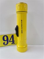 GTE Yellow Flaslight GC-2 GT Price