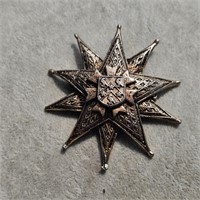 Vintage Silver Tone 10 Point Star Crest Brooch