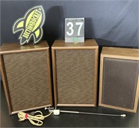 Vintage Speakers and Antenna