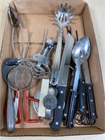knives & utensils