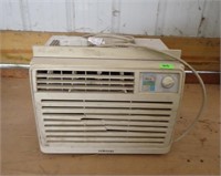 Samsung widow air conditioner  15' Hx17' Wx13"D