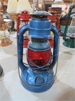 VINTAGE DIETZ BARN LANTERN W/RED GLOBE