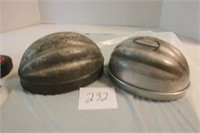 2 ALUMINUM BAKING MOLDS