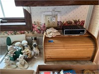 Bread Box; Clock Radio; Cat Decor