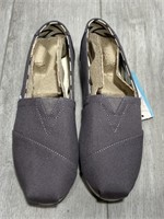 Toms Ladies Canvas Shoes Size 6.5