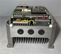 ALLEN-BRADLEY 1333 ADJUSTABLE FREQUENCY AC DRIVE