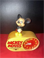 Vintage Disney Mickey Mouse AM/ Clock Radio