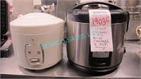 LOT,  2X RICE COOKERS (1 HAS MELTING ON BASE)