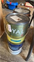 4 Outdoor paint cans
