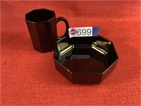 Black onyx dinnerware from France: 11 mugs, 16