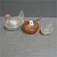 (3) Glass Chicken / Bird on Nests
