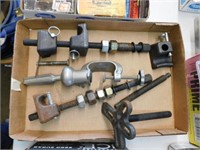 3 vintage metal clamps - Gear puller