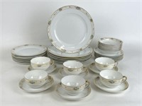 Noritake "Marguerite" Dinnerware -Service for 6