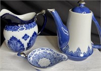 Blue and white Tea Set