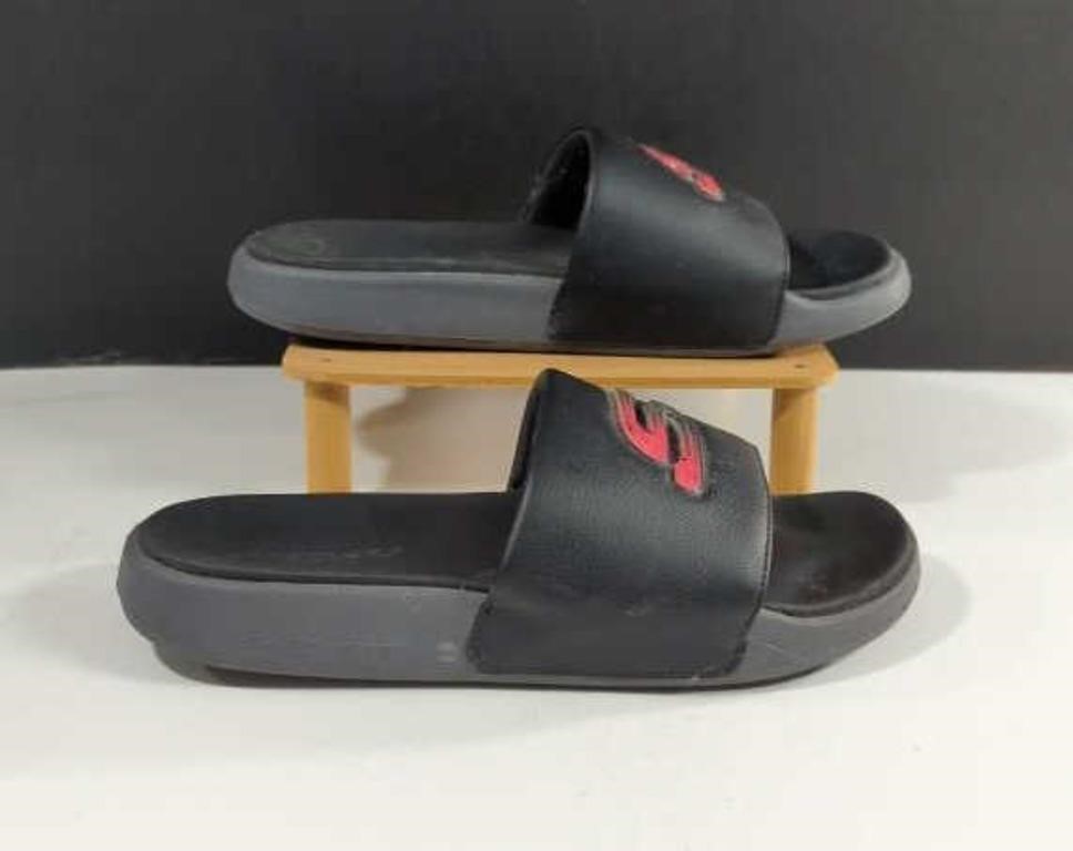 Men's Skechers Black Slip-ons Size 11
