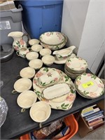 LARGE LOT OF FRANCISCAN DESERT ROSE CHINA