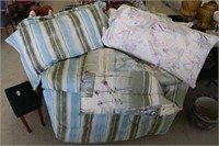 King Size Comforter Set w/4 Pillows