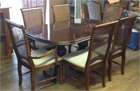 Broyhill dining room table with extras