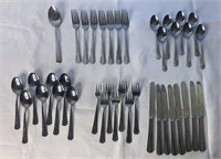 40pc Reed & Barton Select Stainless Steel Flatware