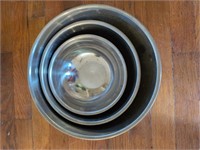 3 stainless bowls