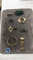 Tray lot of assorted jewelry