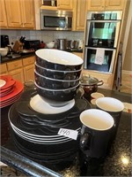 Villeroy & Boch Black Plates,Bowls,& Cups