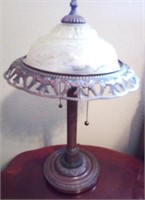 D - VINTAGE TABLE LAMP (C58)