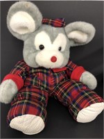 Hug me please- large cuddly mouse in plaid!