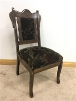 ANTIQUE UPHOLSTERED CHAIR