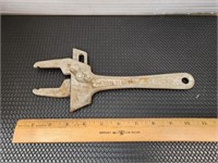 Slip & lock nut wrench